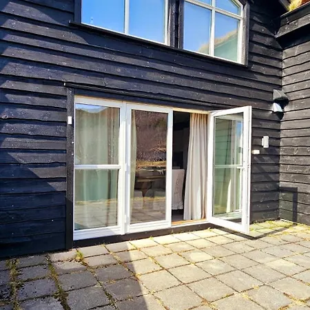 Kvaeven Golfhytte Holiday home *